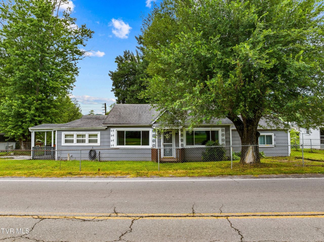 401 West Broadway Street, Rogersville, TN 37857 Main Photo