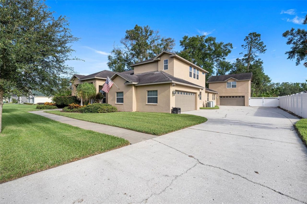 32449 Laurel Court, San Antonio, FL 33576 Photo