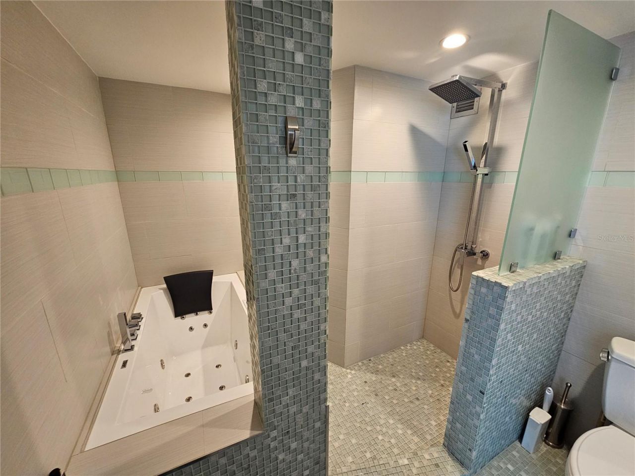 2295 Gulf Of Mexico Drive, Unit 83S, Longboat Key, FL 34228 Photo