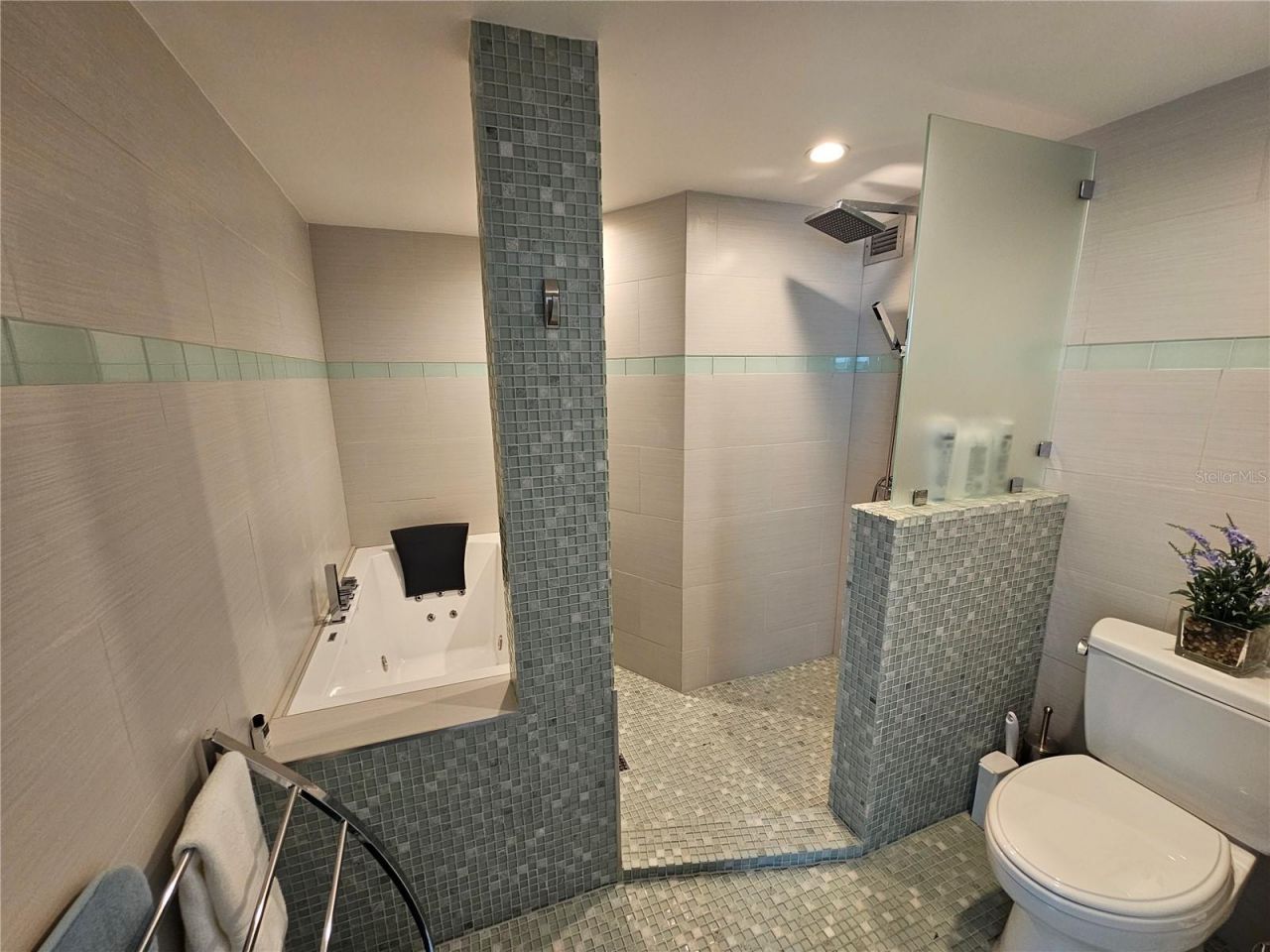 2295 Gulf Of Mexico Drive, Unit 83S, Longboat Key, FL 34228 Photo