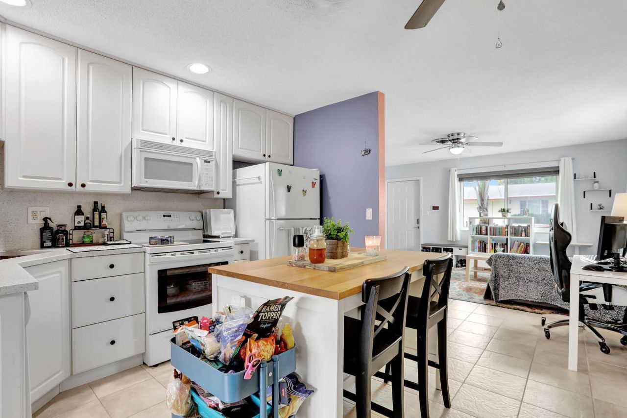 4902 NW 27 Way, Tamarac, FL 33309 Photo