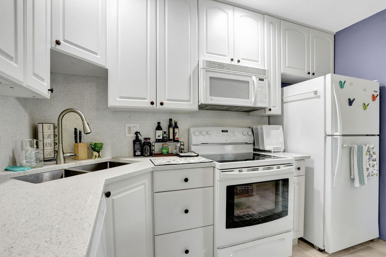 4902 NW 27 Way, Tamarac, FL 33309 Photo