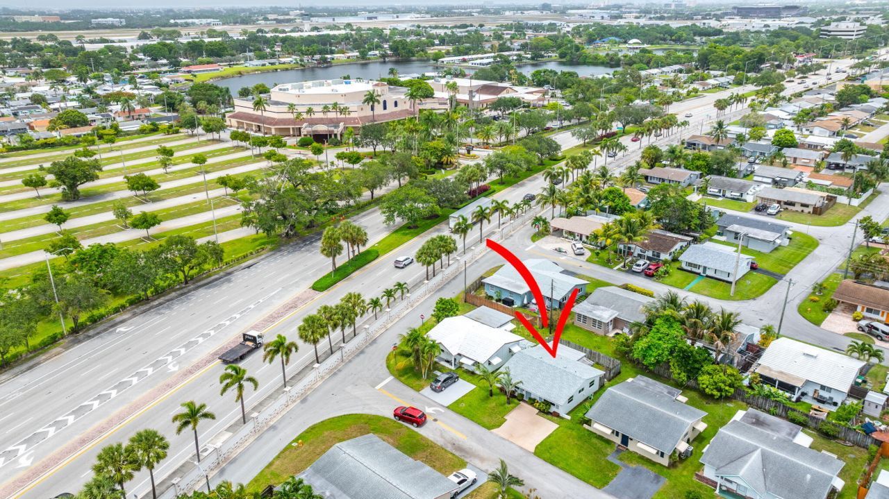 4902 NW 27 Way, Tamarac, FL 33309 Photo