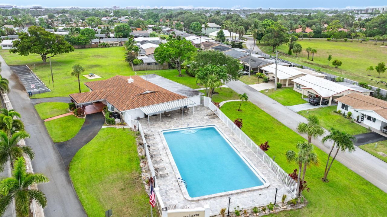 4902 NW 27 Way, Tamarac, FL 33309 Photo