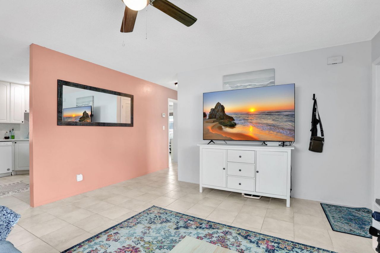 4902 NW 27 Way, Tamarac, FL 33309 Photo