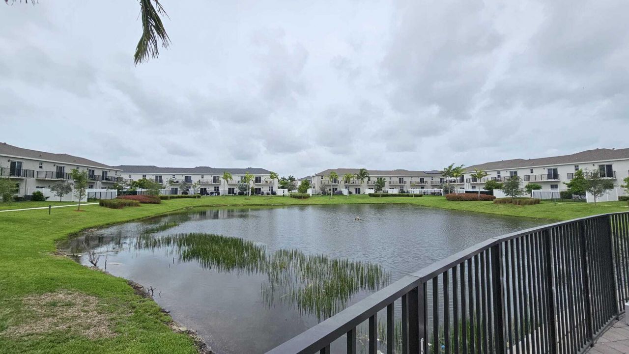 1677 SE 8th Avenue, Homestead, FL 33034 Photo