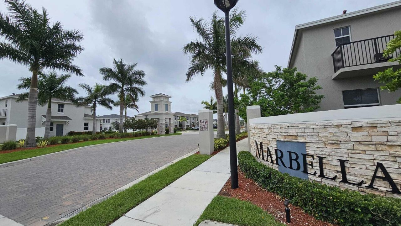 1677 SE 8th Avenue, Homestead, FL 33034 Photo