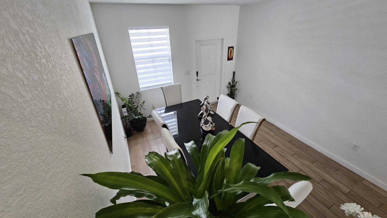 1677 SE 8th Avenue, Homestead, FL 33034 Photo