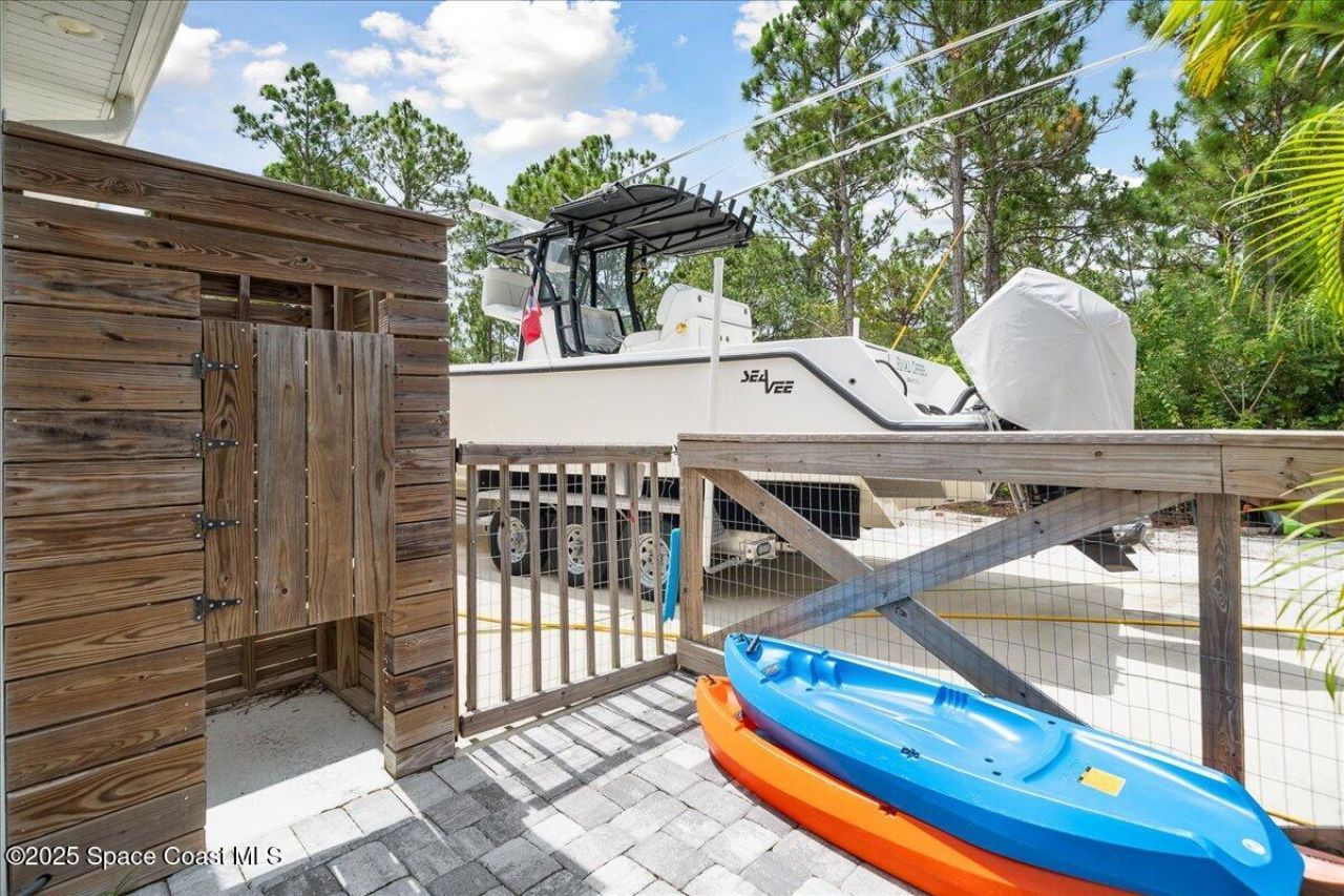 6190 Brabrook Avenue, Grant, FL 32949 Photo