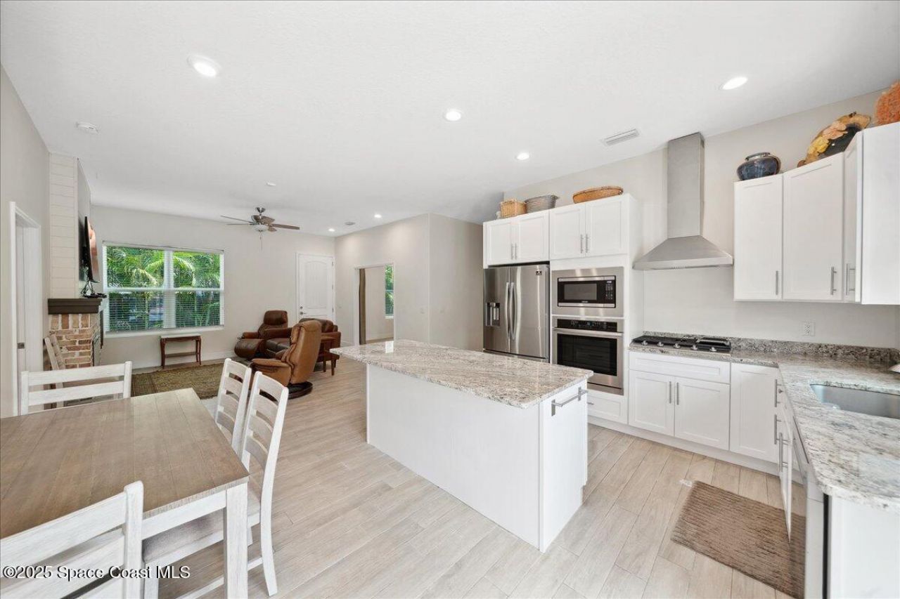 6190 Brabrook Avenue, Grant, FL 32949 Photo