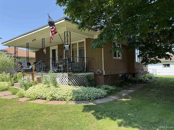 1104 Harrison Avenue, Crystal Falls, MI 49920