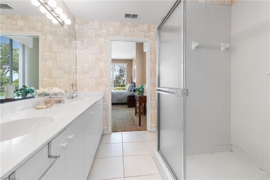 76 4th St, Unit 2-102, Bonita Springs, FL 34134 Photo