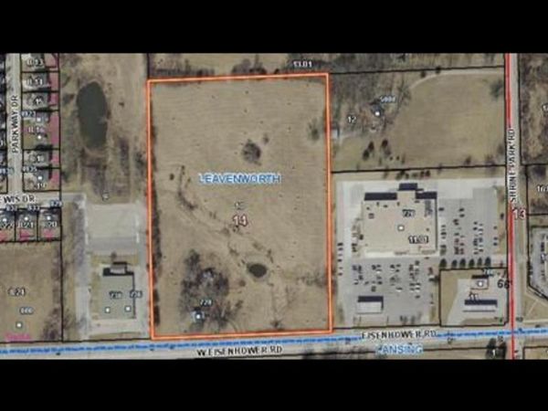 728 Eisenhower Road, Leavenworth, KS 66048