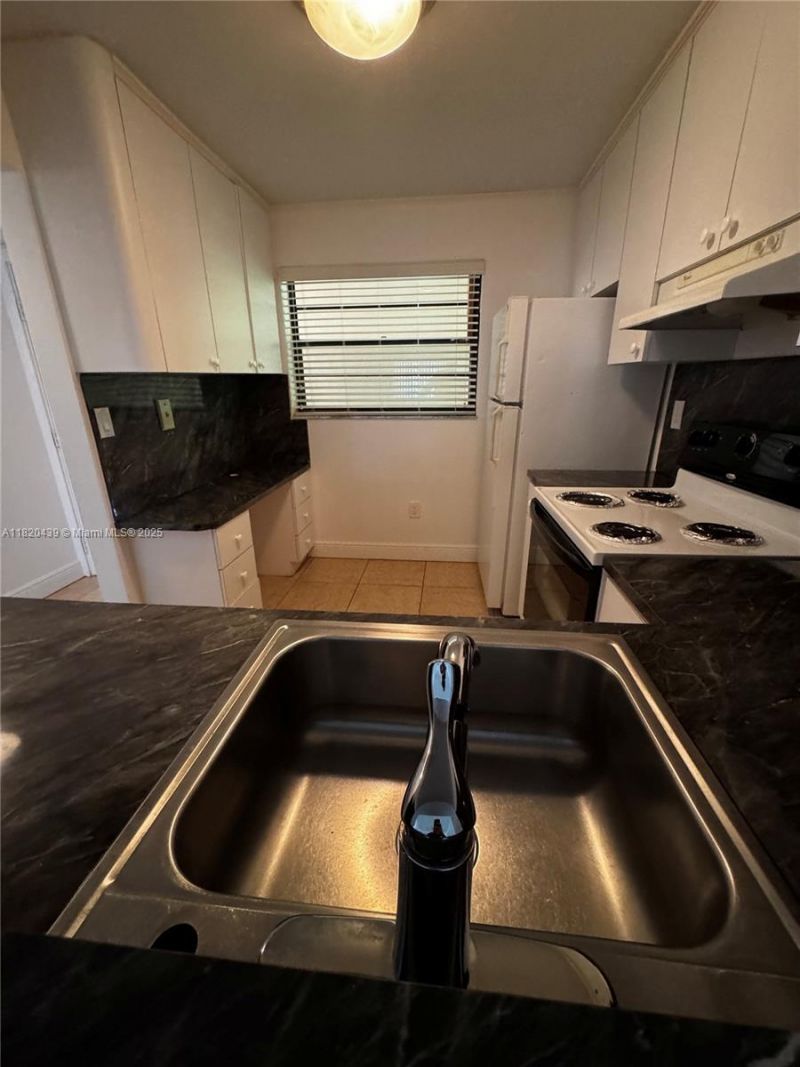 10875 SW 112th Ave, Unit 206, Miami, FL 33176 Photo