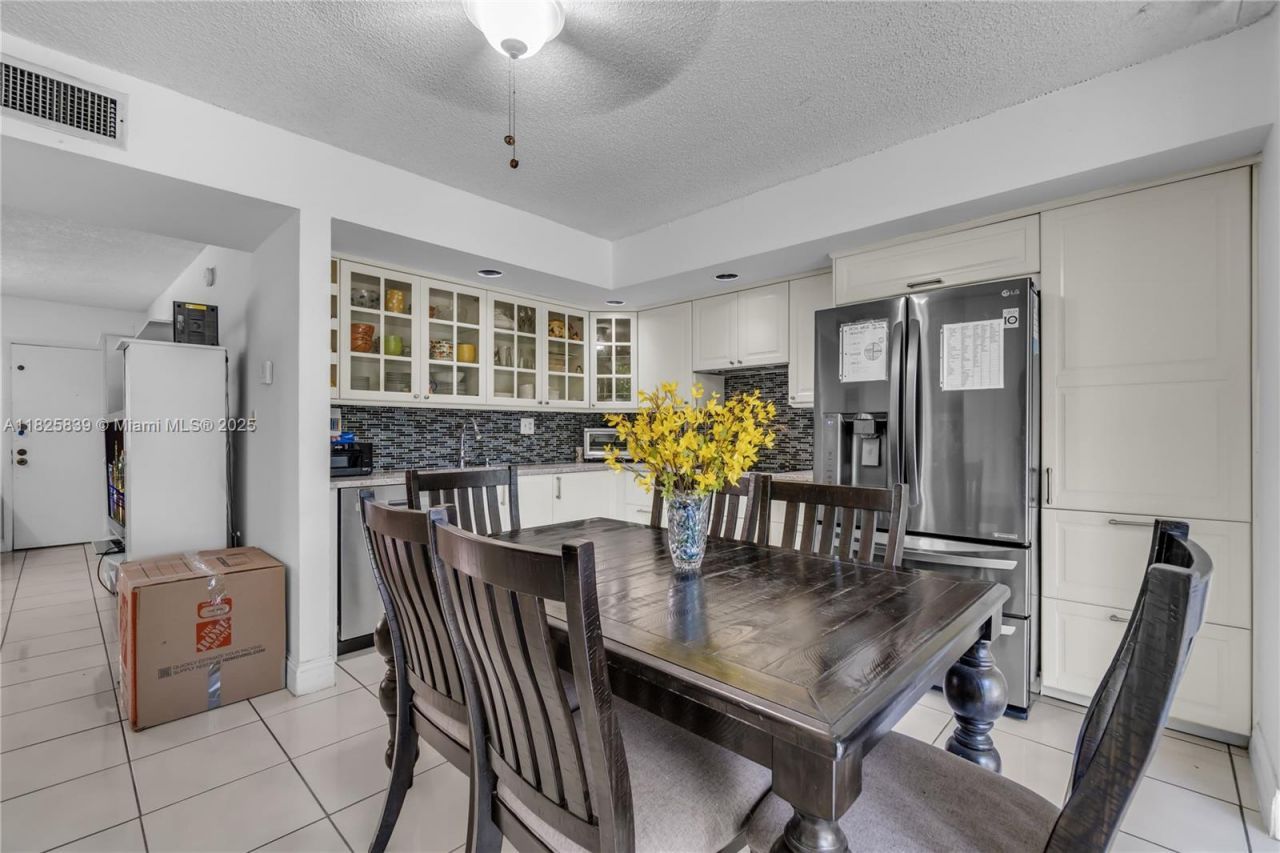 8400 SW 133rd Ave Rd, Unit 212, Miami, FL 33183 Photo