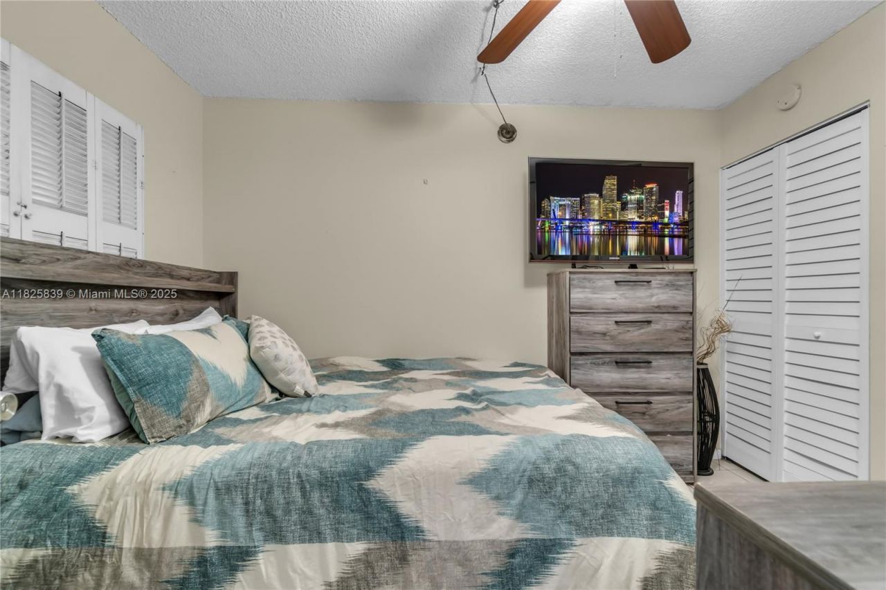 8400 SW 133rd Ave Rd, Unit 212, Miami, FL 33183 Photo