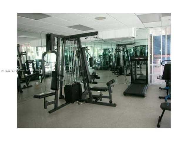 2351 Douglas Rd, Unit 505, Miami, FL 33145 Photo