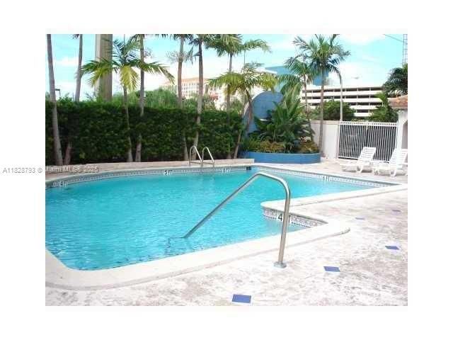 2351 Douglas Rd, Unit 505, Miami, FL 33145 Photo