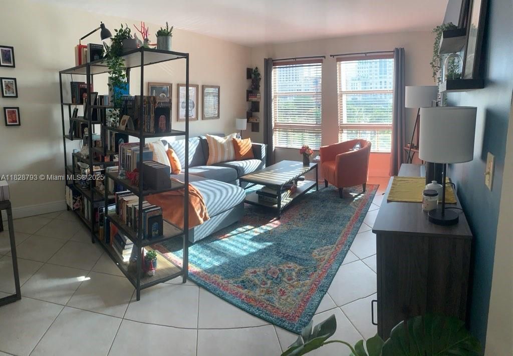 2351 Douglas Rd, Unit 505, Miami, FL 33145 Photo