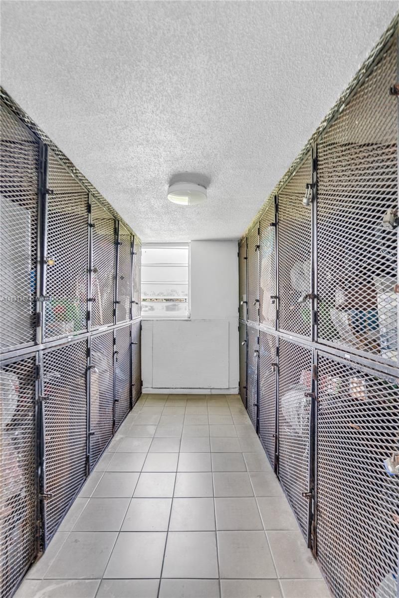 8895 Fontainebleau Blvd, Unit 301, Miami, FL 33172 Photo