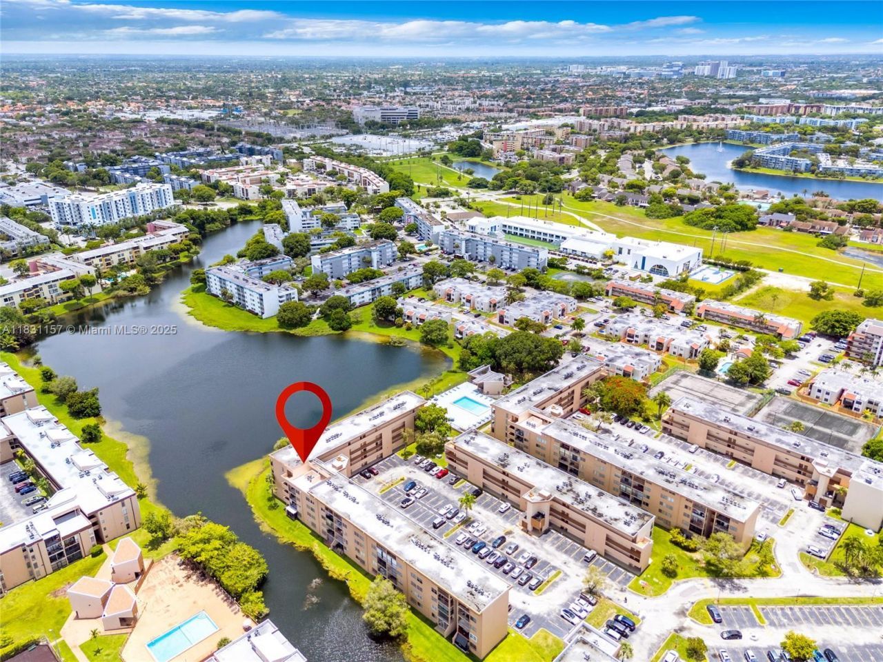 8895 Fontainebleau Blvd, Unit 301, Miami, FL 33172 Photo