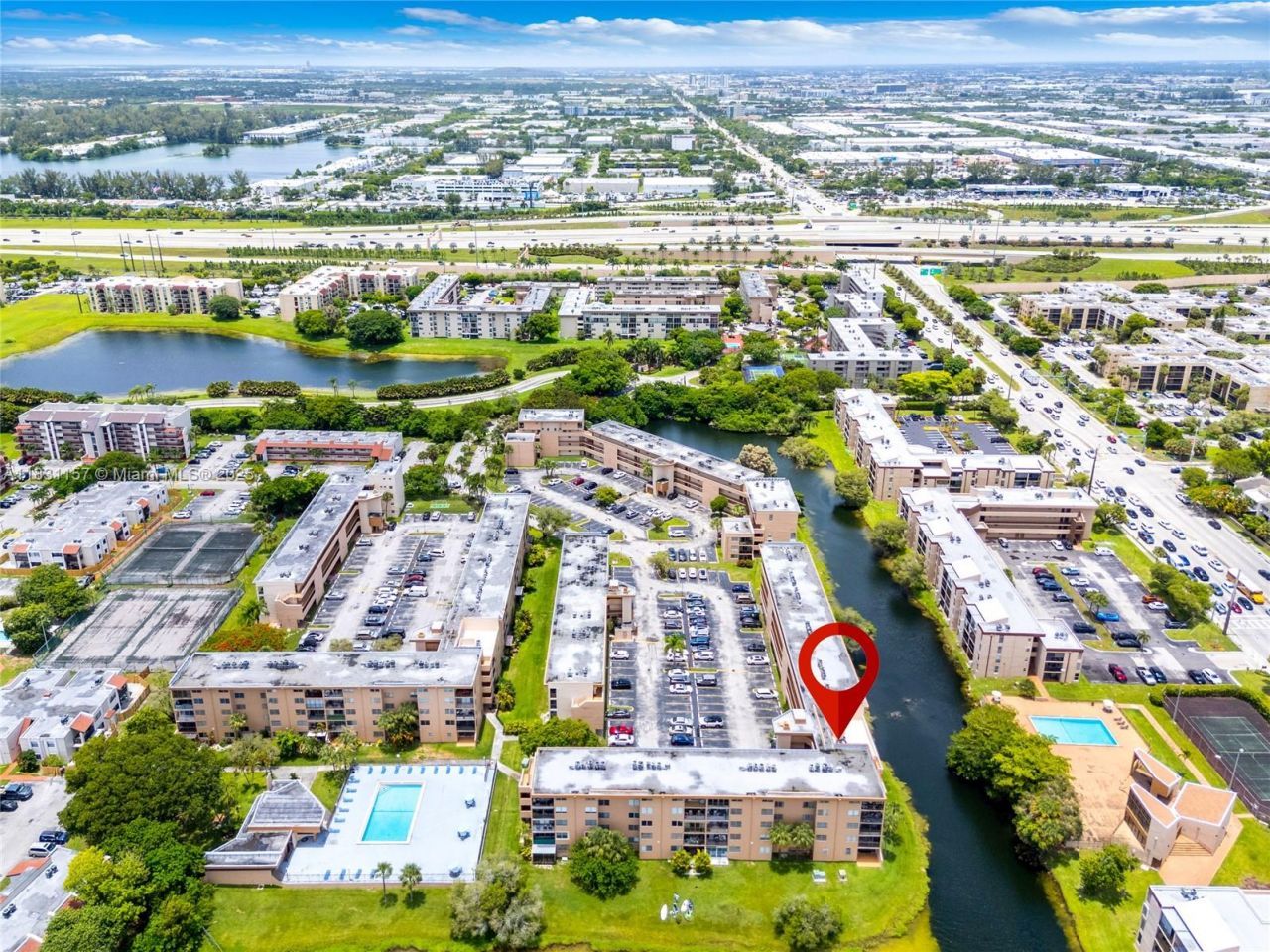 8895 Fontainebleau Blvd, Unit 301, Miami, FL 33172 Photo