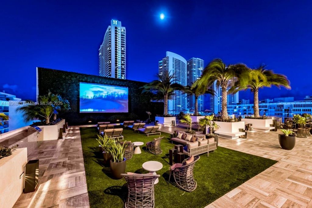 4010 S Ocean Dr, Unit R1406, Hollywood, FL 33019 Photo