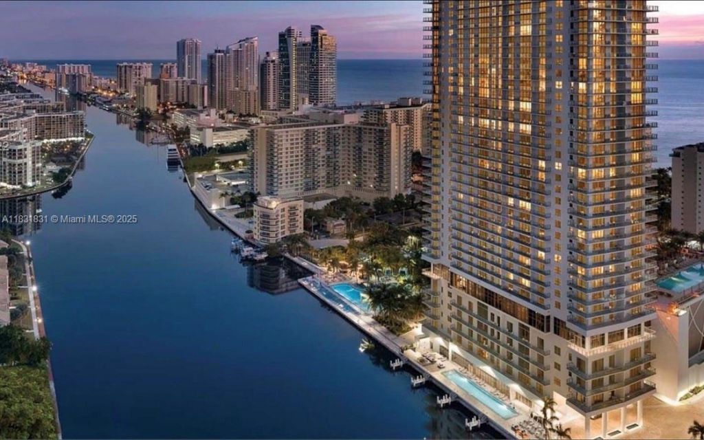 4010 S Ocean Dr, Unit R1406, Hollywood, FL 33019 Photo