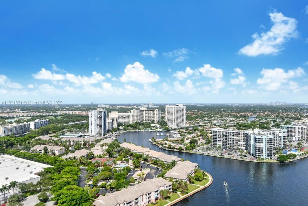 4010 S Ocean Dr, Unit R1406, Hollywood, FL 33019 Photo