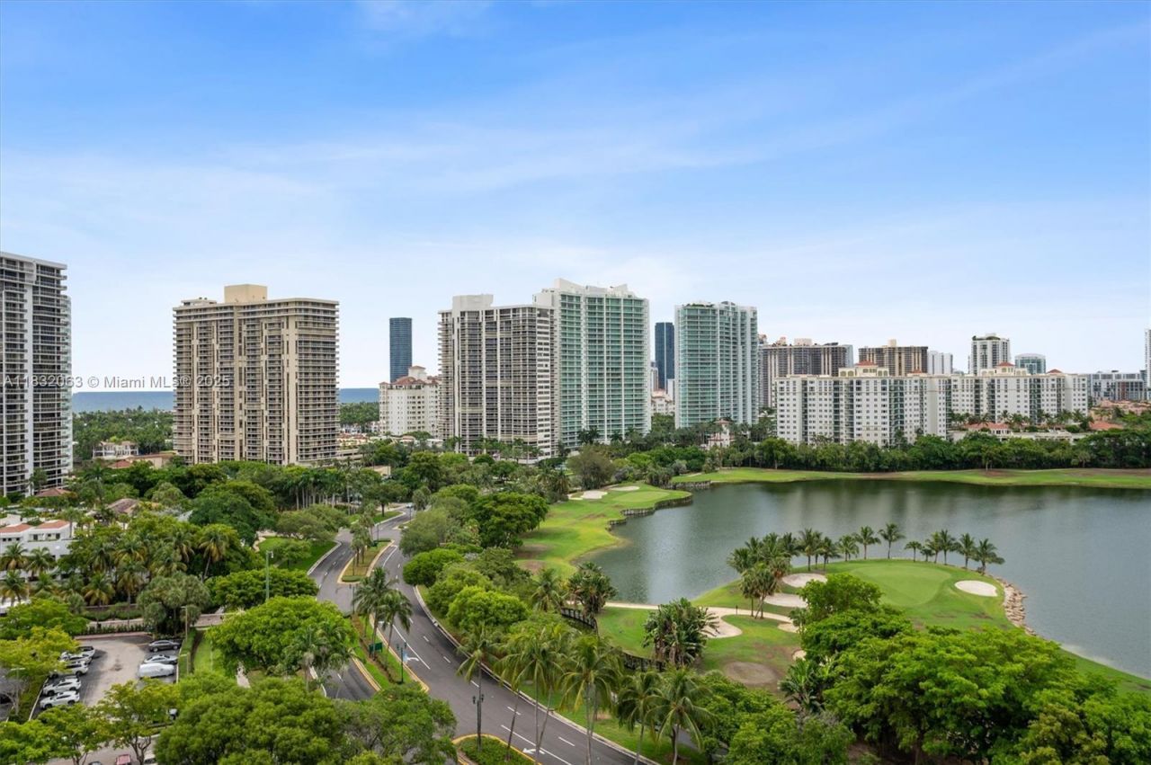 3675 N Country Club Dr, Unit 1705, Aventura, FL 33180 Photo