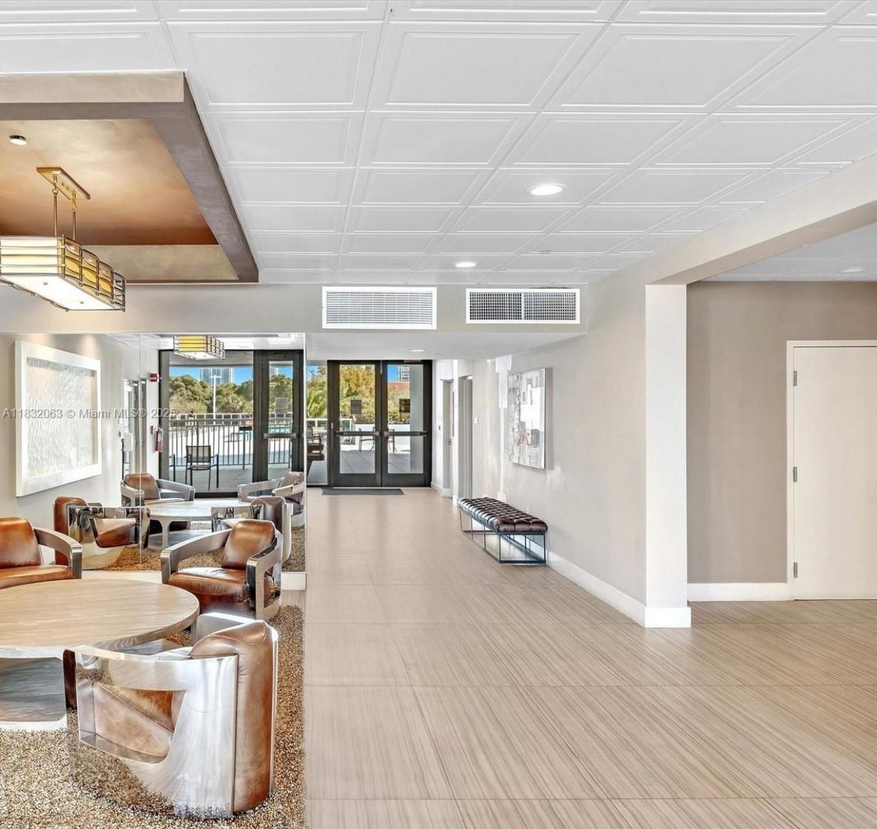 3675 N Country Club Dr, Unit 1705, Aventura, FL 33180 Photo