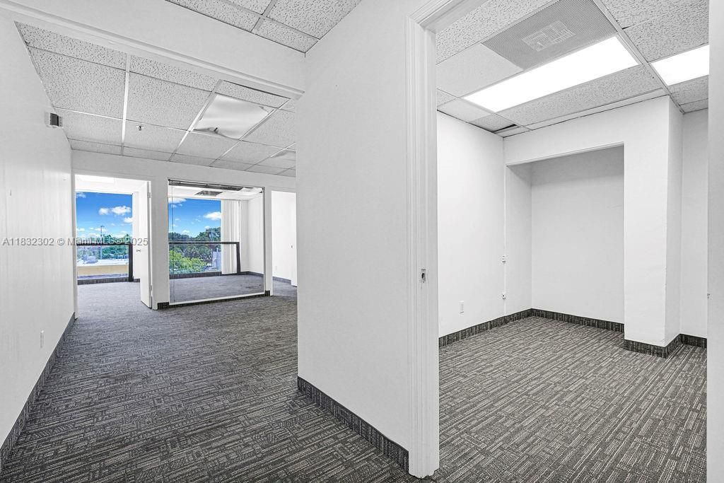 2691 E Oakland Park Blvd, Unit 300, Fort Lauderdale, FL 33306 Photo