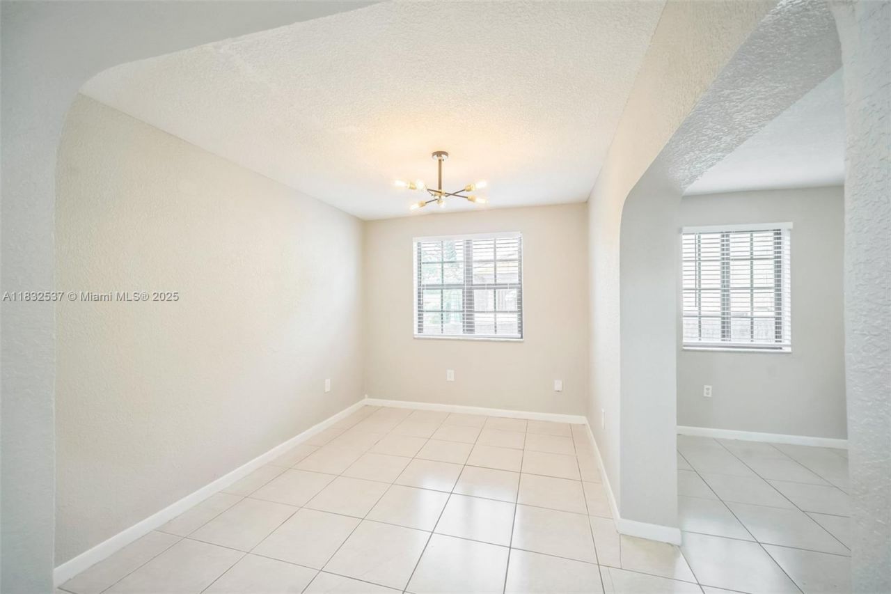 20155 SW 79th Ct, Cutler Bay, FL 33189 Photo