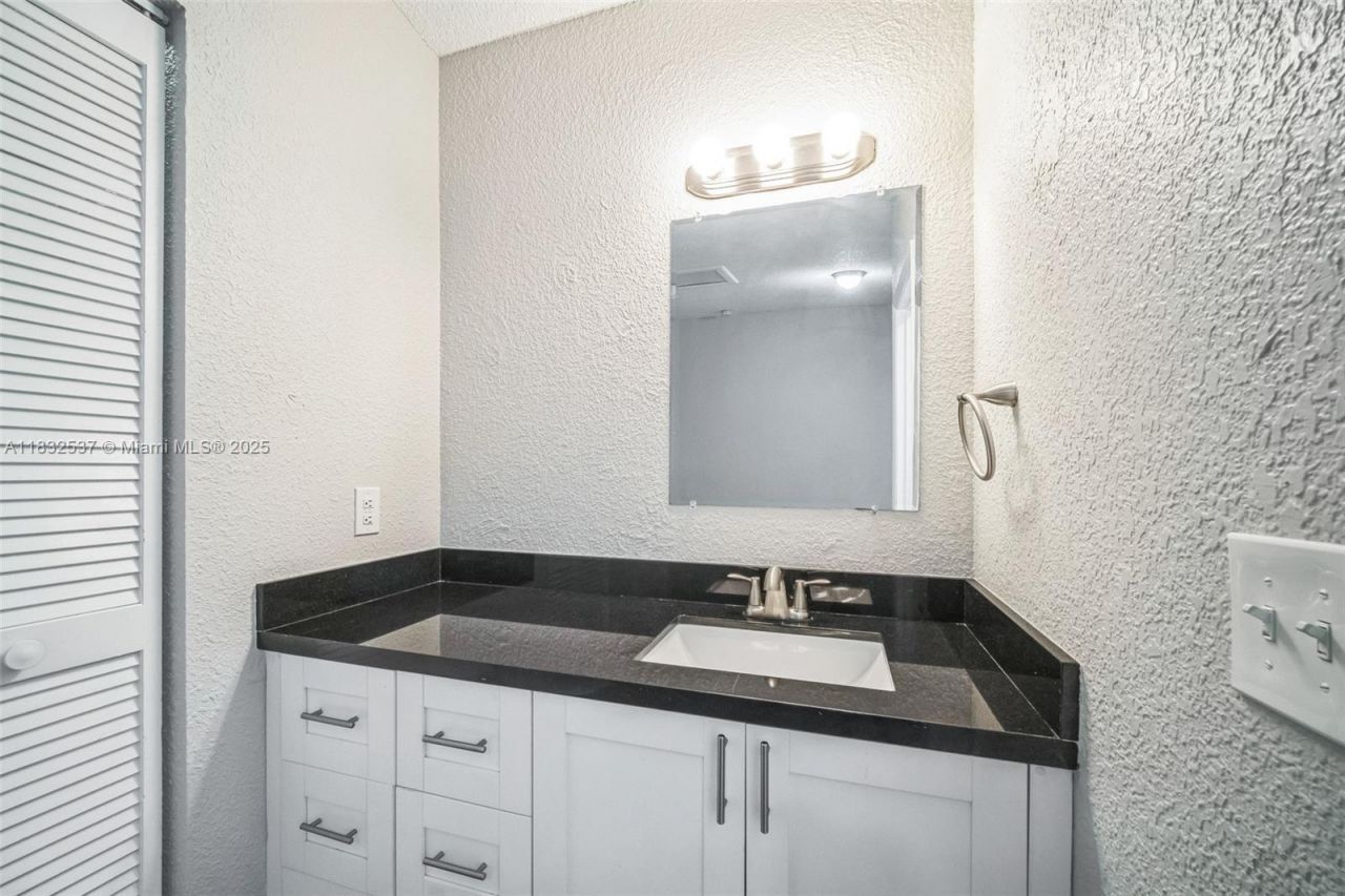 20155 SW 79th Ct, Cutler Bay, FL 33189 Photo