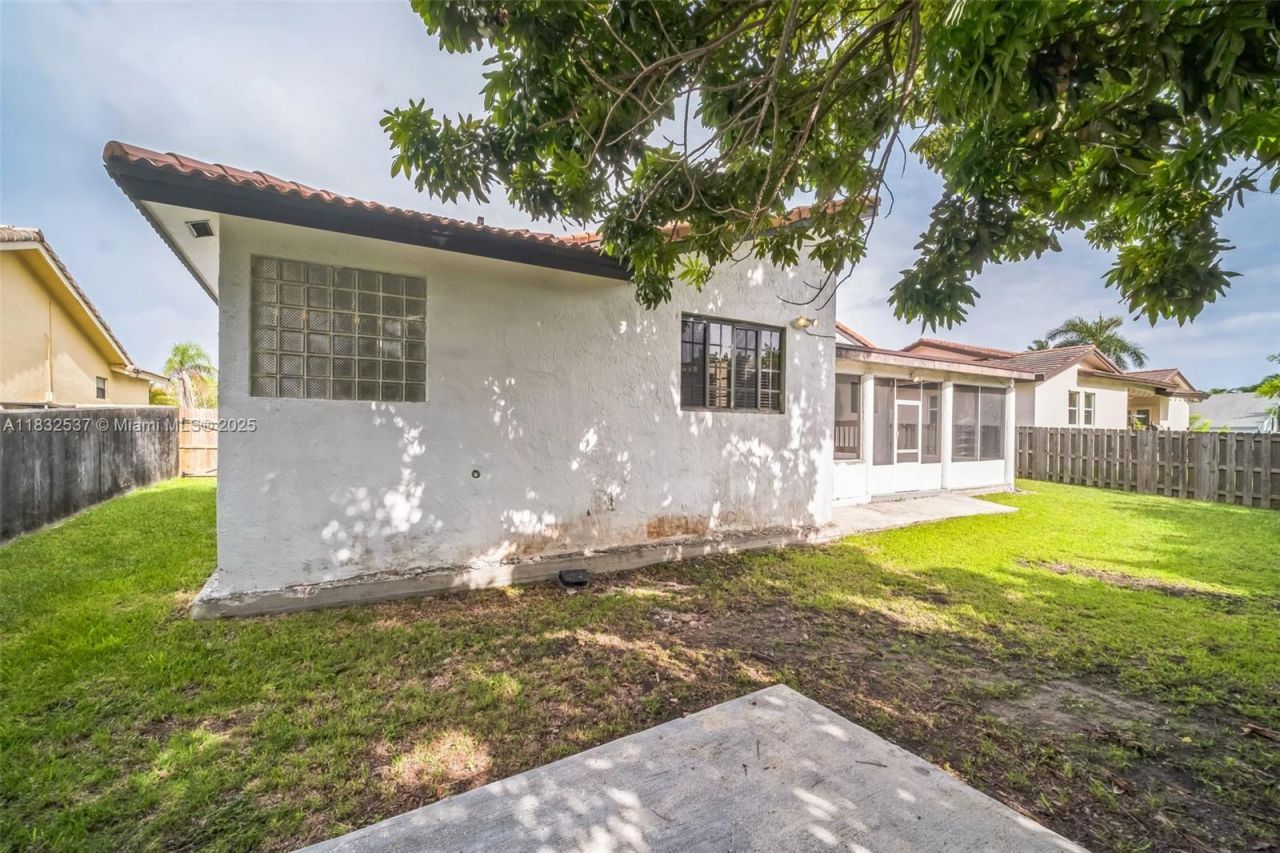 20155 SW 79th Ct, Cutler Bay, FL 33189 Photo