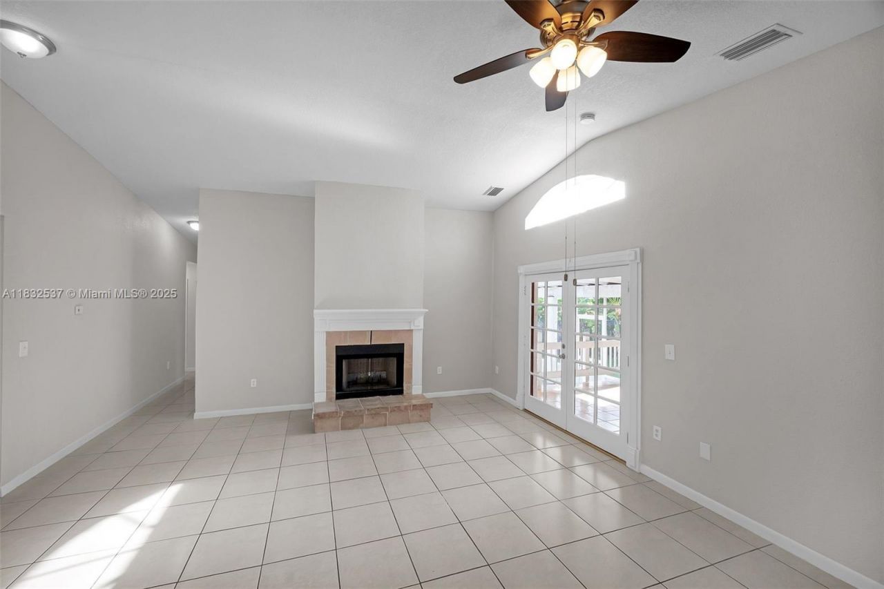 20155 SW 79th Ct, Cutler Bay, FL 33189 Photo