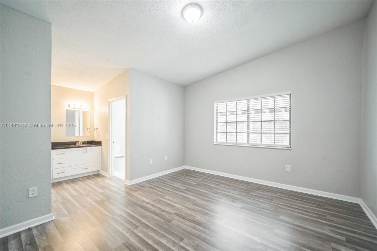 20155 SW 79th Ct, Cutler Bay, FL 33189 Photo