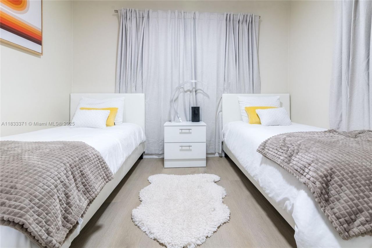 2270 Havana Dr, Miramar, FL 33023 Photo