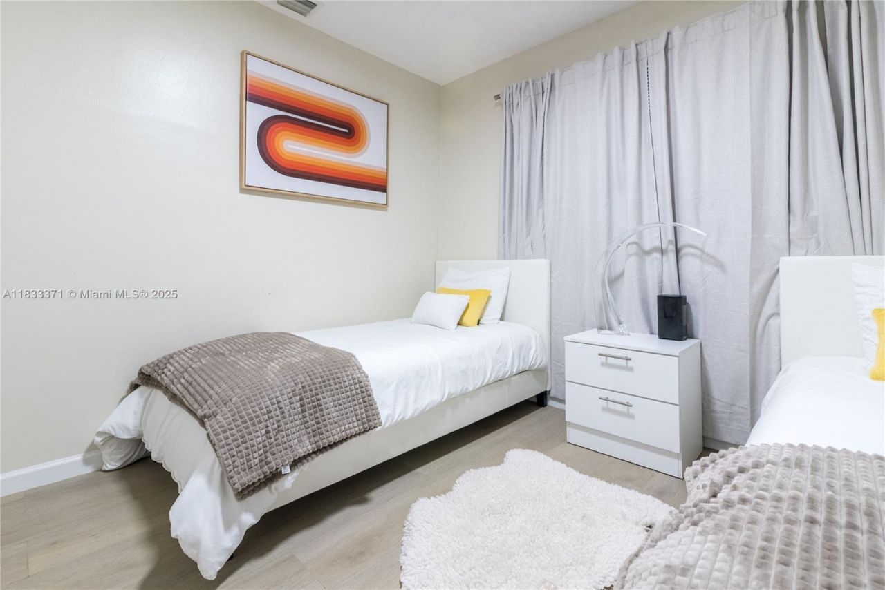 2270 Havana Dr, Miramar, FL 33023 Photo