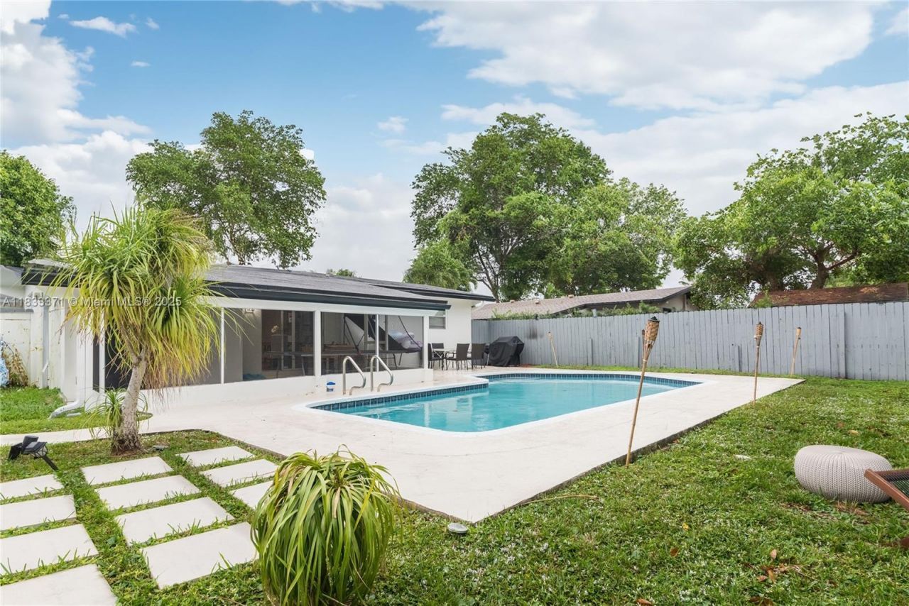 2270 Havana Dr, Miramar, FL 33023 Photo