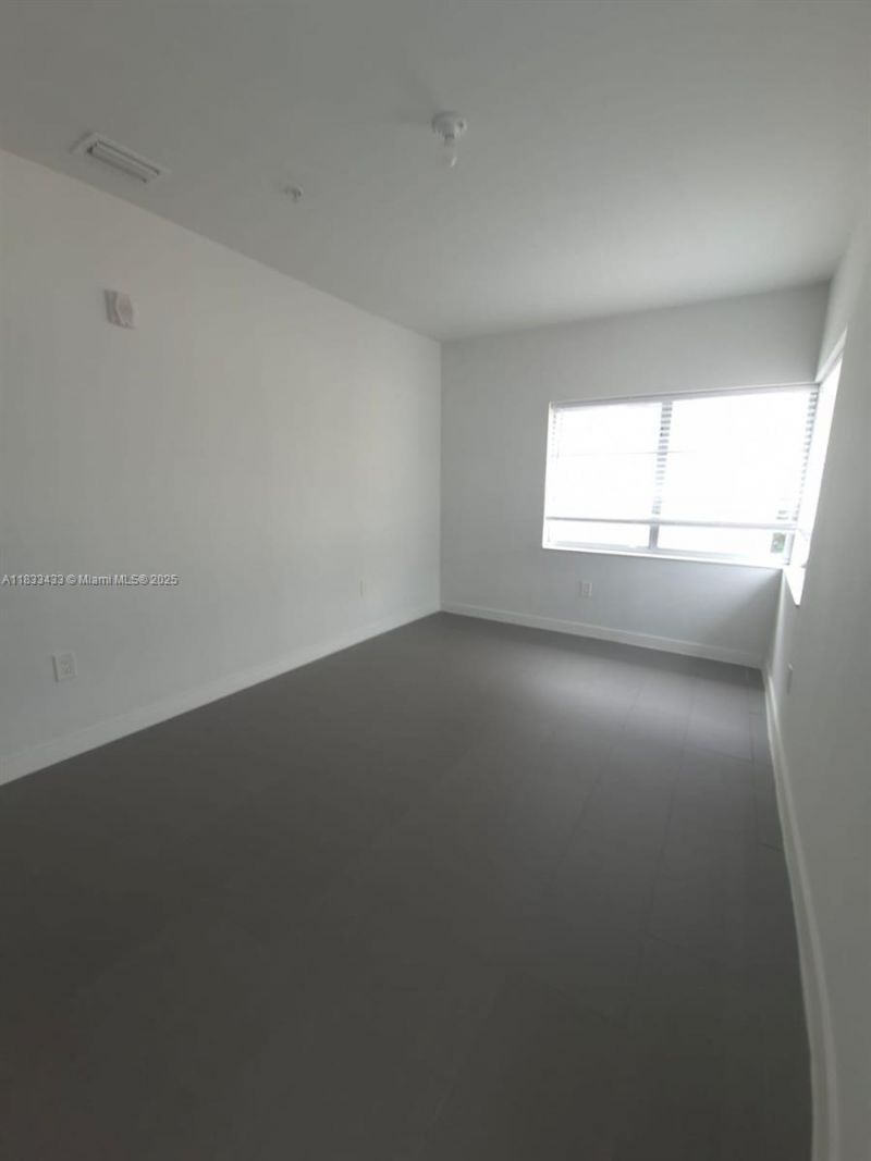 1211 Euclid Ave, Unit 11, Miami Beach, FL 33139 Photo