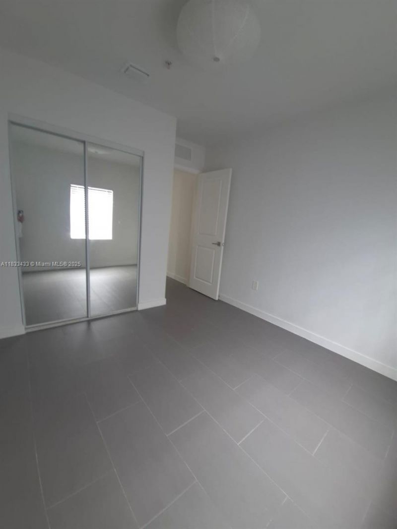 1211 Euclid Ave, Unit 11, Miami Beach, FL 33139 Photo