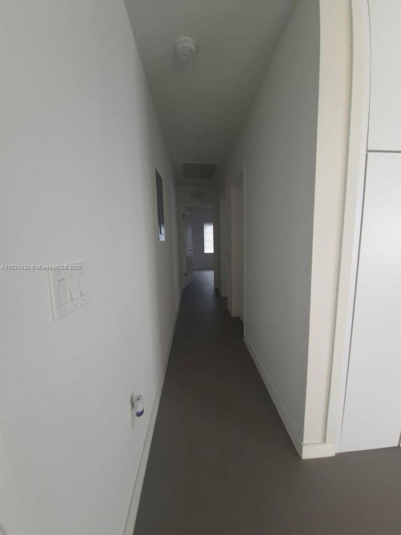 1211 Euclid Ave, Unit 11, Miami Beach, FL 33139 Photo