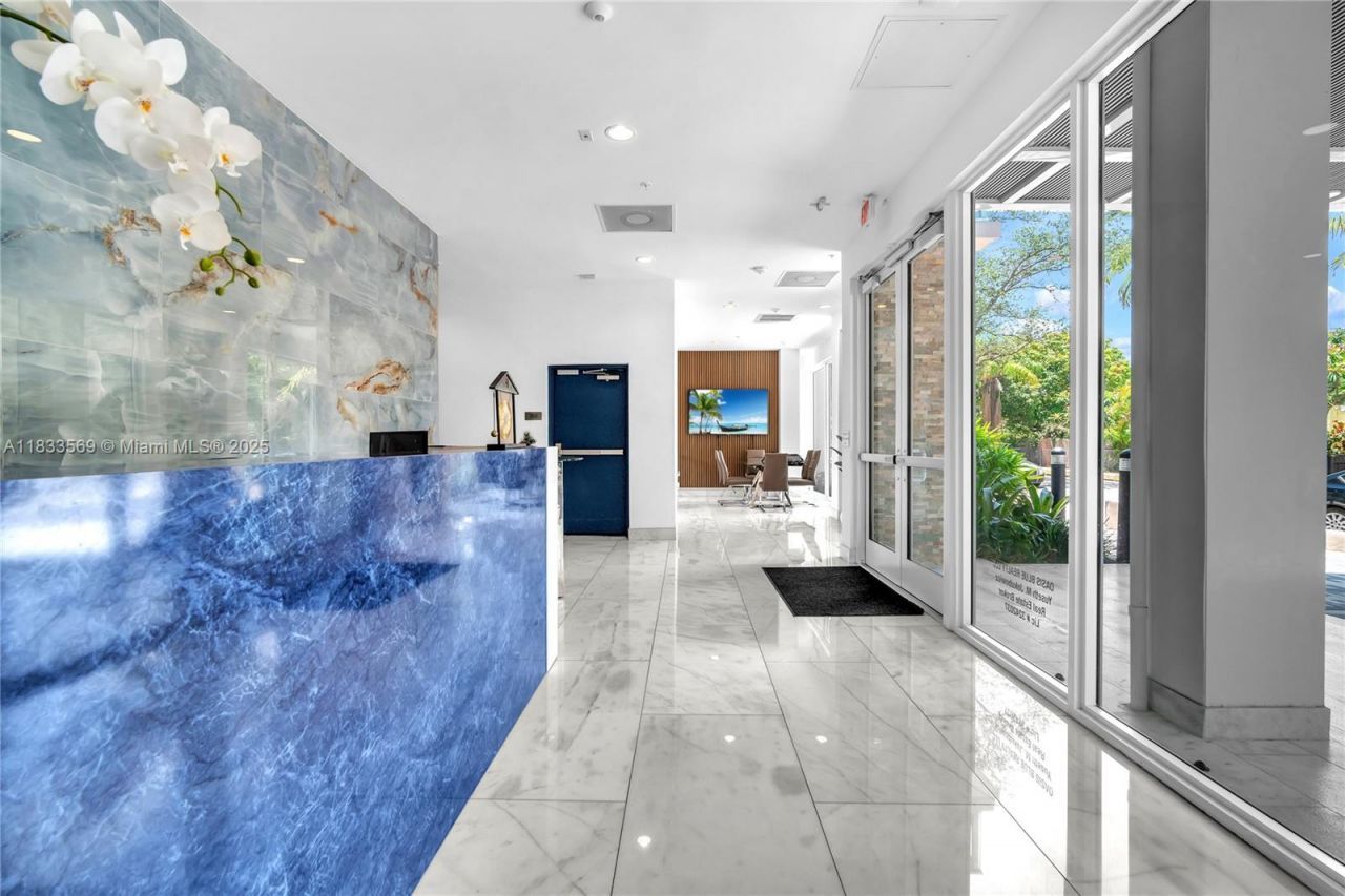 1850 Monroe, Unit 303, Hollywood, FL 33020 Photo