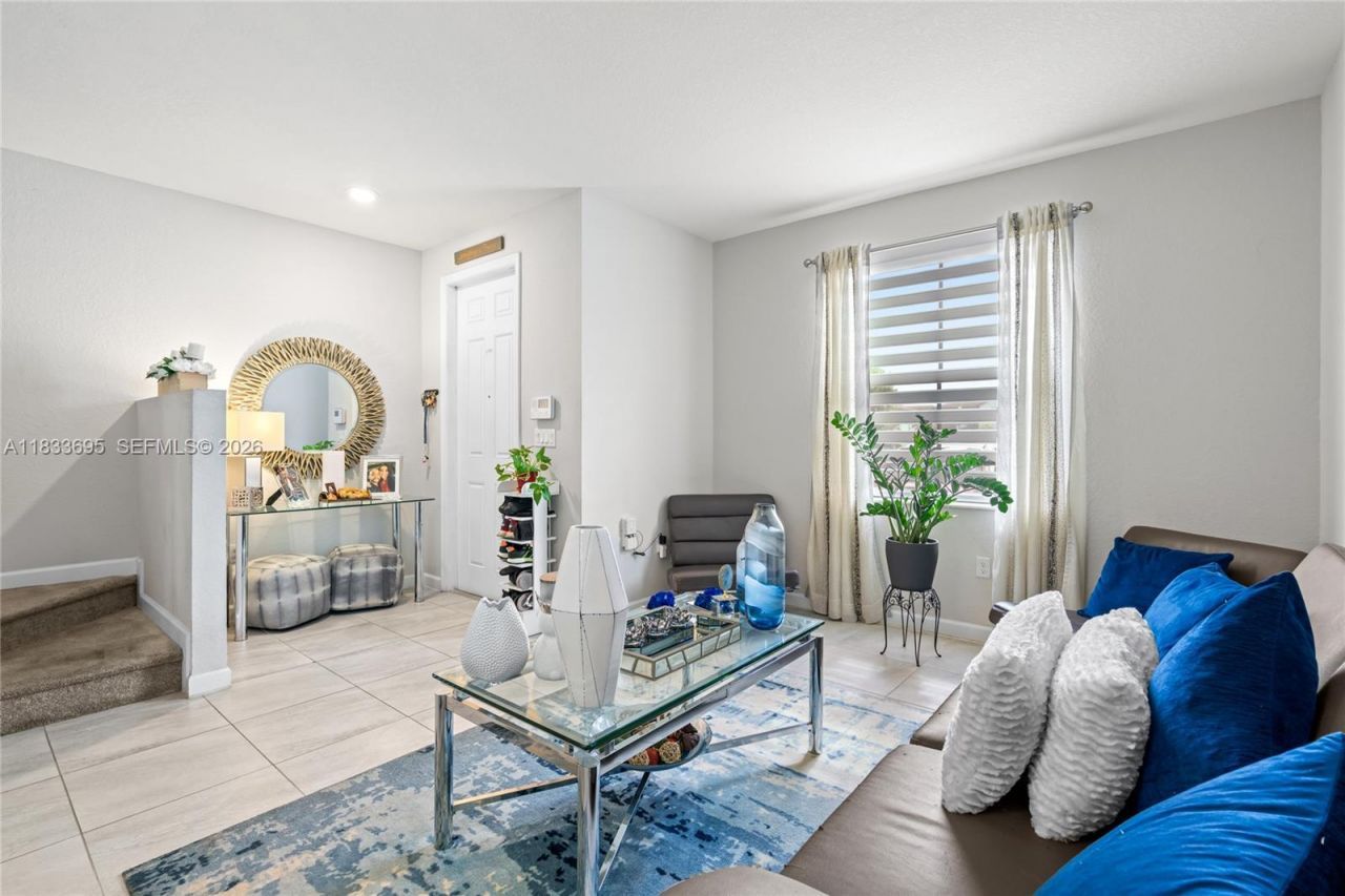 10468 W 33rd Ln, Hialeah, FL 33018 Photo