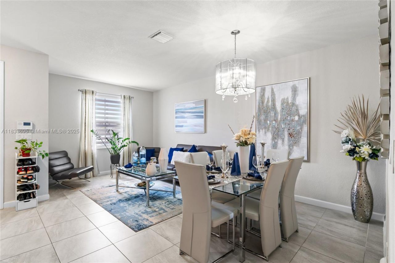 10468 W 33rd Ln, Hialeah, FL 33018 Photo