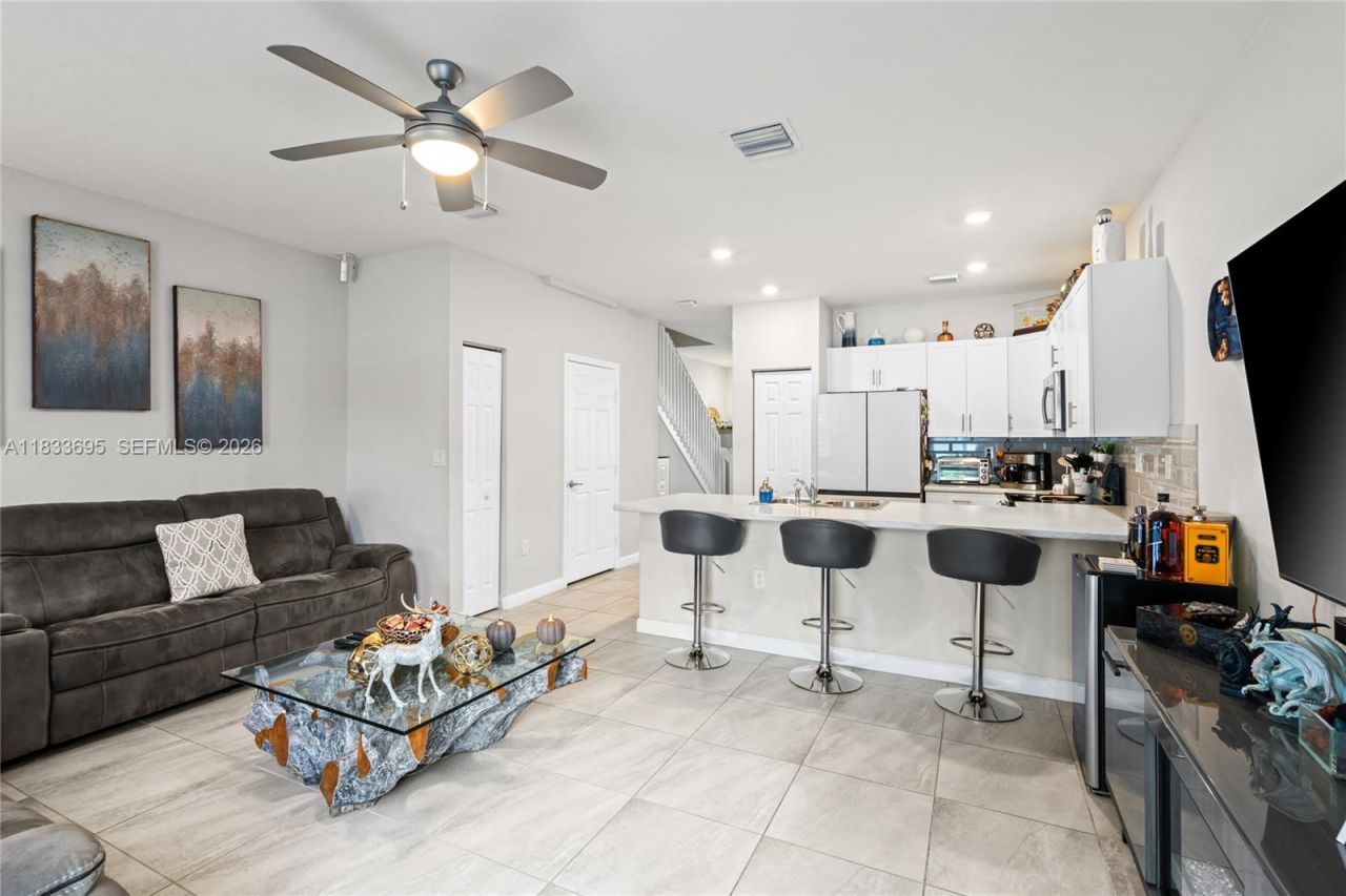 10468 W 33rd Ln, Hialeah, FL 33018 Photo