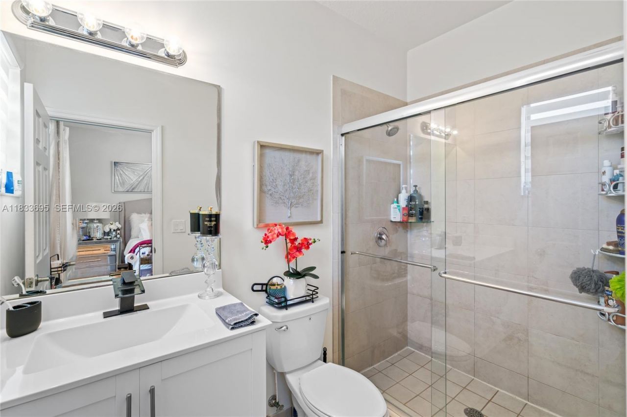 10468 W 33rd Ln, Hialeah, FL 33018 Photo