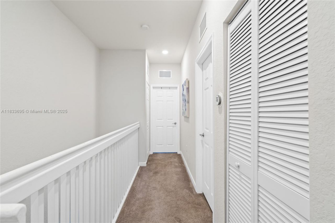 10468 W 33rd Ln, Hialeah, FL 33018 Photo