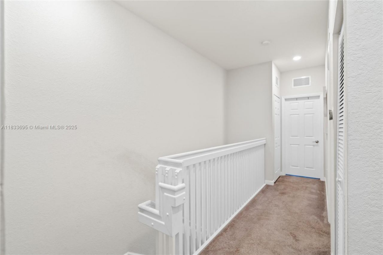 10468 W 33rd Ln, Hialeah, FL 33018 Photo